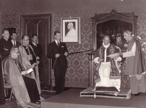 Dirk de Vree met Paus Paulus VI