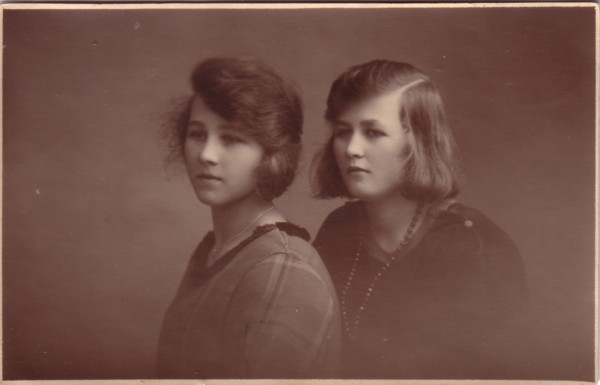 Jannetje Maria Schipper en zus Anna Catharina Maria Schipper