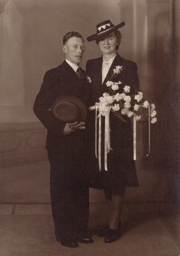 Hendrikus Altena en Antonia Gerritse trouwfoto