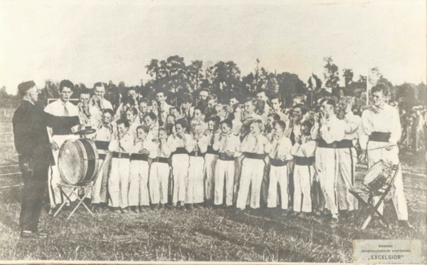 Baarnsche Mondharmonica Vereniging Excelsior in 1929