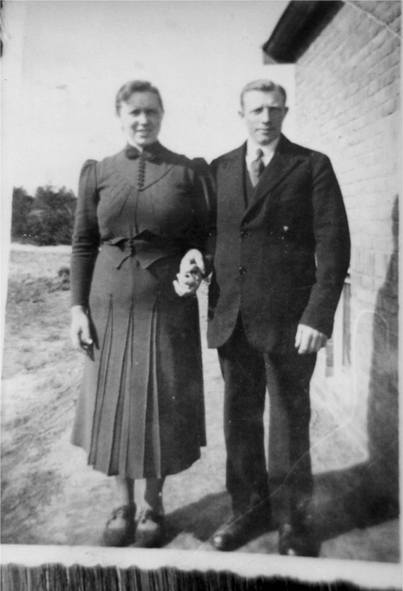 Hermina Hendrika Mol en Gerrit Willigenburg trouwfoto
