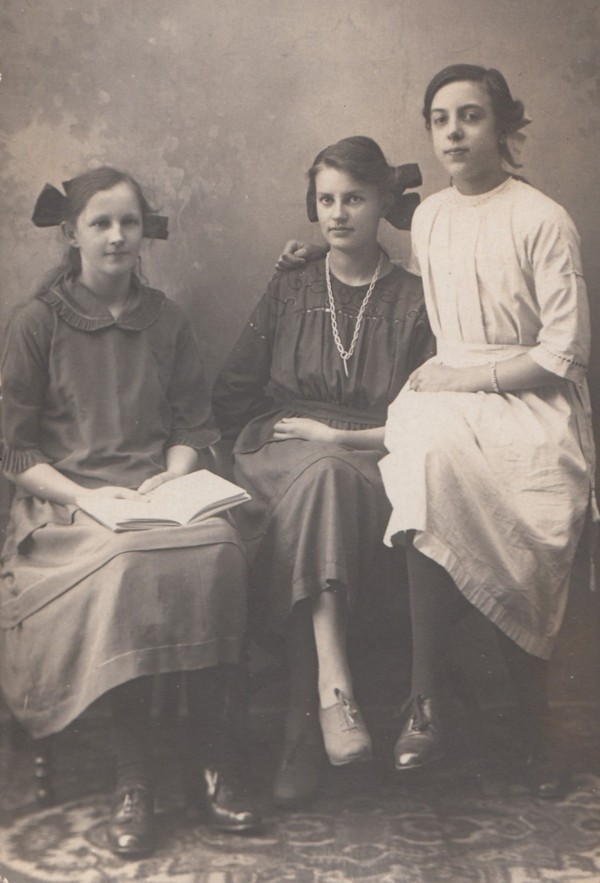 Hermina Maria van de Meent, Aaltje Clasina Geijsendorpher en Janna van de Hoef