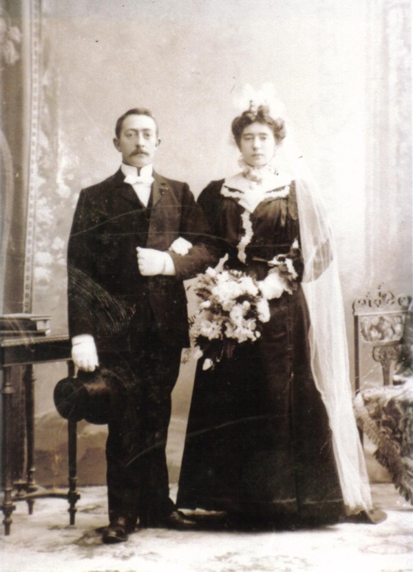 Barend van Voorthuizen en Cornelia Fockens trouwfoto