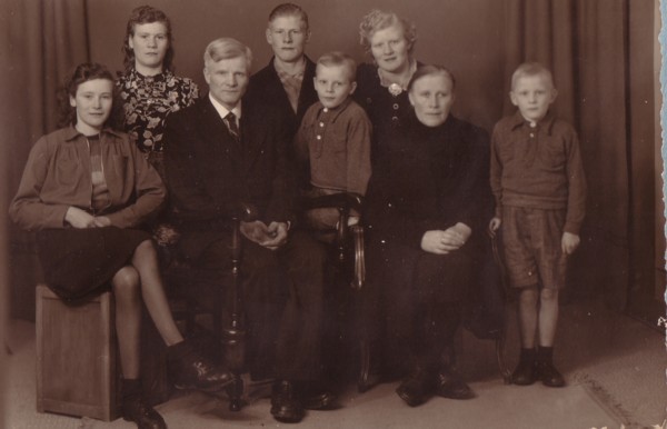 Wouter Broerze en Jannetje Petersen met gezin