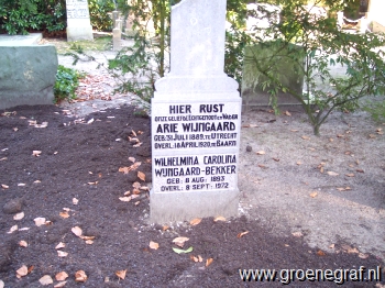 Grafmonument grafsteen Arie  Wijngaard