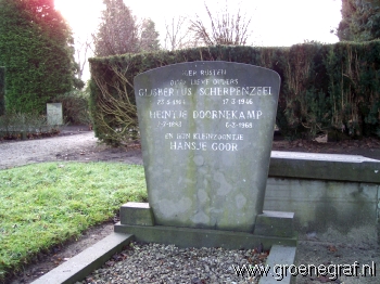 Grafmonument grafsteen Gijsbertus  Scherpenzeel