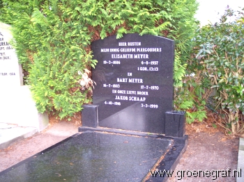 Grafmonument grafsteen Elisabeth  Lagemaat