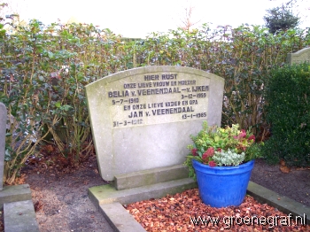 Grafmonument grafsteen Jan van Veenendaal