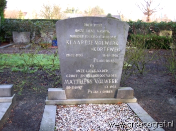 Grafmonument grafsteen Mattheus  Volwerk
