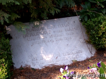 Grafmonument grafsteen Maria Laetitia van Hamel