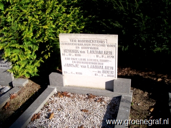 Grafmonument grafsteen Hendrik van Lambalgen