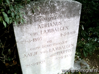 Grafmonument grafsteen Adrianus van Lambalgen