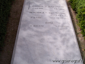 Grafmonument grafsteen Egidius Jacobus  Hartmann