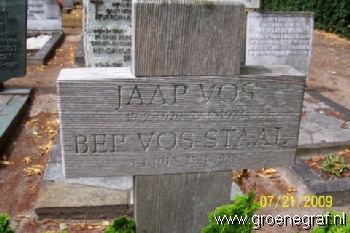 Grafmonument grafsteen Jaap  Vos