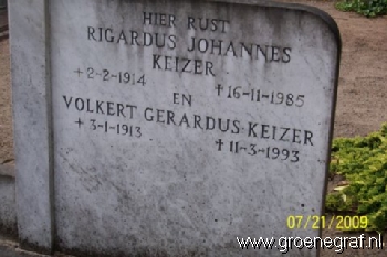 Grafmonument grafsteen Volkert Gerardus  Keizer
