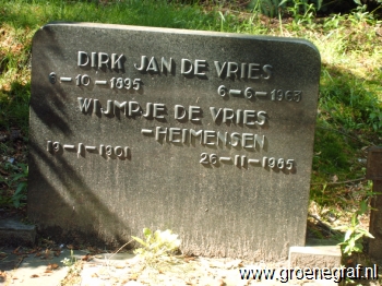 Grafmonument grafsteen Dirk Jan de Vries