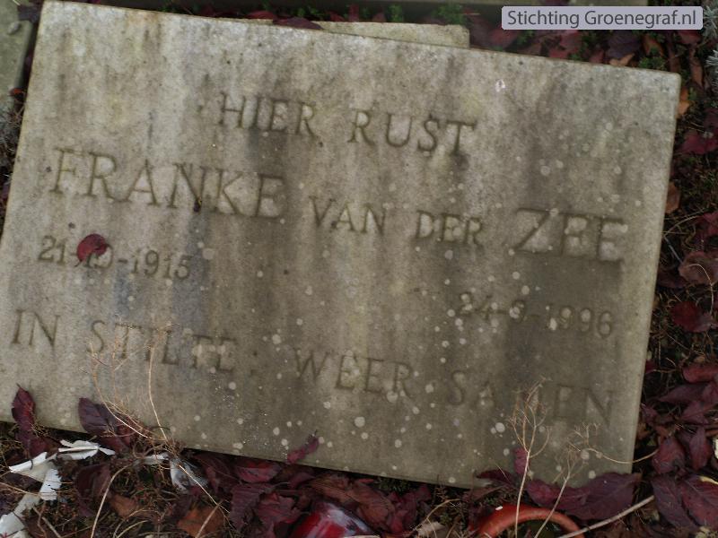 Grafmonument grafsteen Franke van der Zee