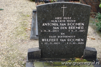 Grafmonument grafsteen Antonia van den Bremer