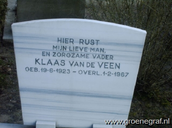 Grafmonument grafsteen Klaas van de Veen