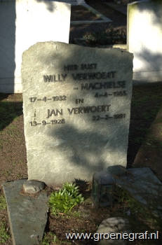 Grafmonument grafsteen Jan Willem  Verwoert