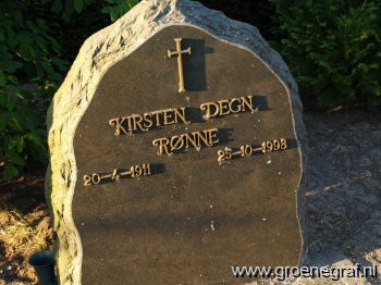 Grafmonument grafsteen Kirsten Degn  Rønne
