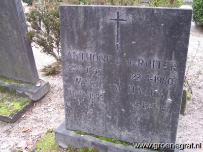 Grafmonument grafsteen Anthonius de Ruiter