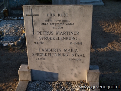 Grafmonument grafsteen Petrus Martinus  Sprokkelenburg