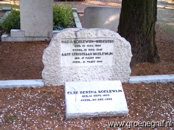 Grafmonument grafsteen Aart Christiaan  Koelewijn