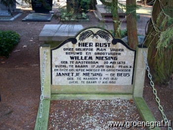 Grafmonument grafsteen Willem  Niesing