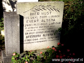 Grafmonument grafsteen Evert  Altena