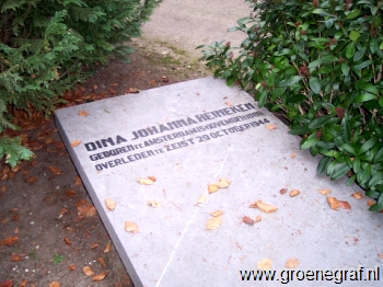 Grafmonument grafsteen Dina Johanna  Heineken