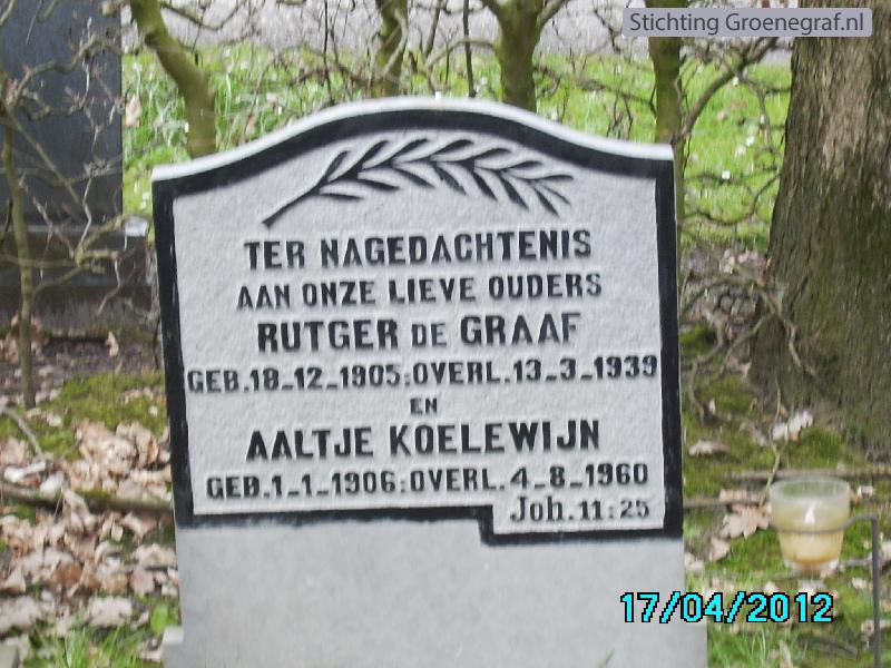 Grafmonument grafsteen Aaltje  Koelewijn