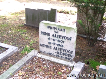 Grafmonument grafsteen Heinrich  Altevogt