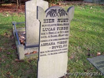 Grafmonument grafsteen Lucas  Tibbe