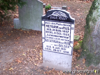 Grafmonument grafsteen Geertruida Alijda Willemina van Gelder