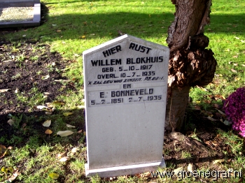 Grafmonument grafsteen Evert  Bonneveld