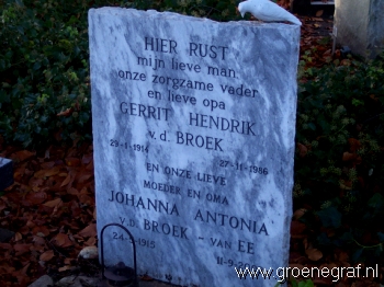 Grafmonument grafsteen Gerrit Hendrik van den Broek