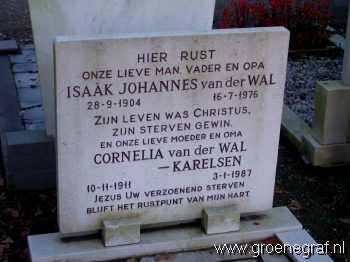 Grafmonument grafsteen Isaak Johannes van der Wal