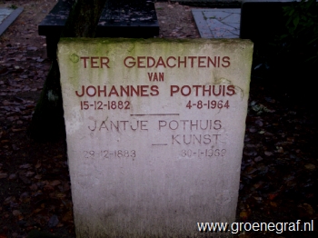 Grafmonument grafsteen Johannes  Pothuis