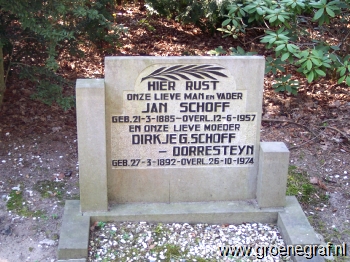 Grafmonument grafsteen Dirkje Gijsberta  Dorresteijn