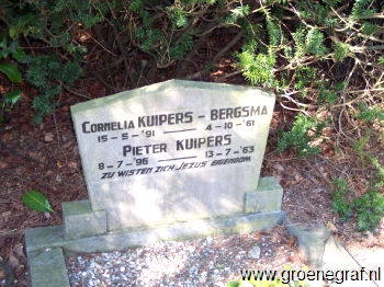 Grafmonument grafsteen Pieter  Kuipers