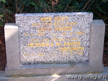 Grafmonument grafsteen Hendrika Maria  Dreumer