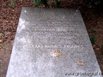 Grafmonument grafsteen Nicolaas Marinus Johannes  Hessel