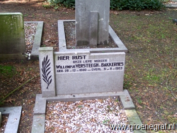 Grafmonument grafsteen Willempje  Bakkernes