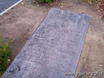 Grafmonument grafsteen Hendrik  Giele