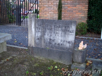 Grafmonument grafsteen Jan Hendrik Petrus  Nieuwenhuis