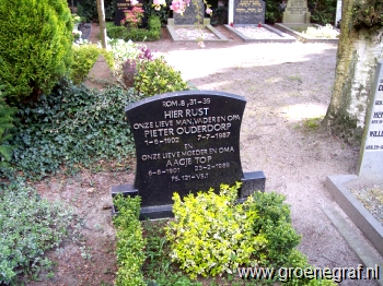 Grafmonument grafsteen Pieter  Ouderdorp