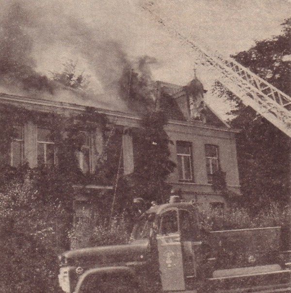 Villa Frisia State op Amalialaan 8 door brand verwoest